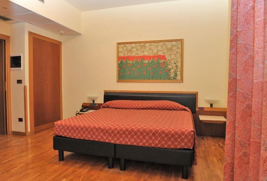 Hotel Svevo Gioia Del Colle Δωμάτιο φωτογραφία