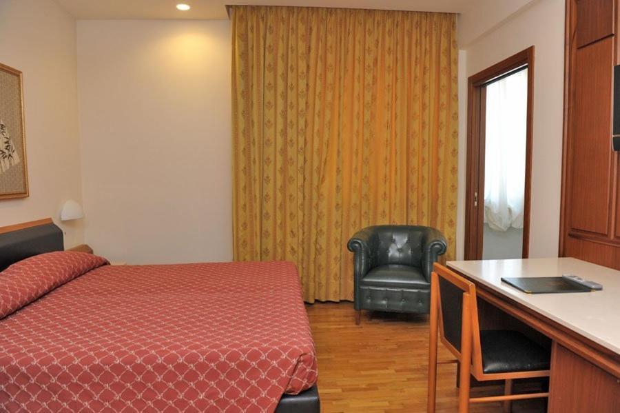 Hotel Svevo Gioia Del Colle Δωμάτιο φωτογραφία