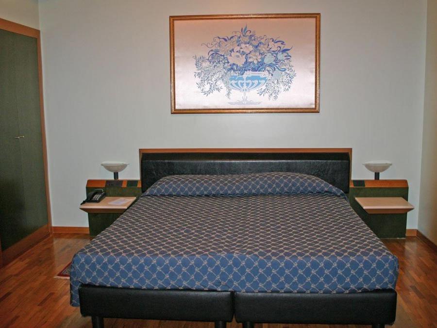 Hotel Svevo Gioia Del Colle Δωμάτιο φωτογραφία