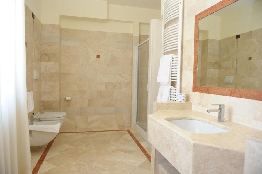 Hotel Svevo Gioia Del Colle Δωμάτιο φωτογραφία